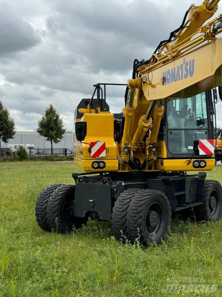 Komatsu PW180-11E0 Escavadoras de rodas