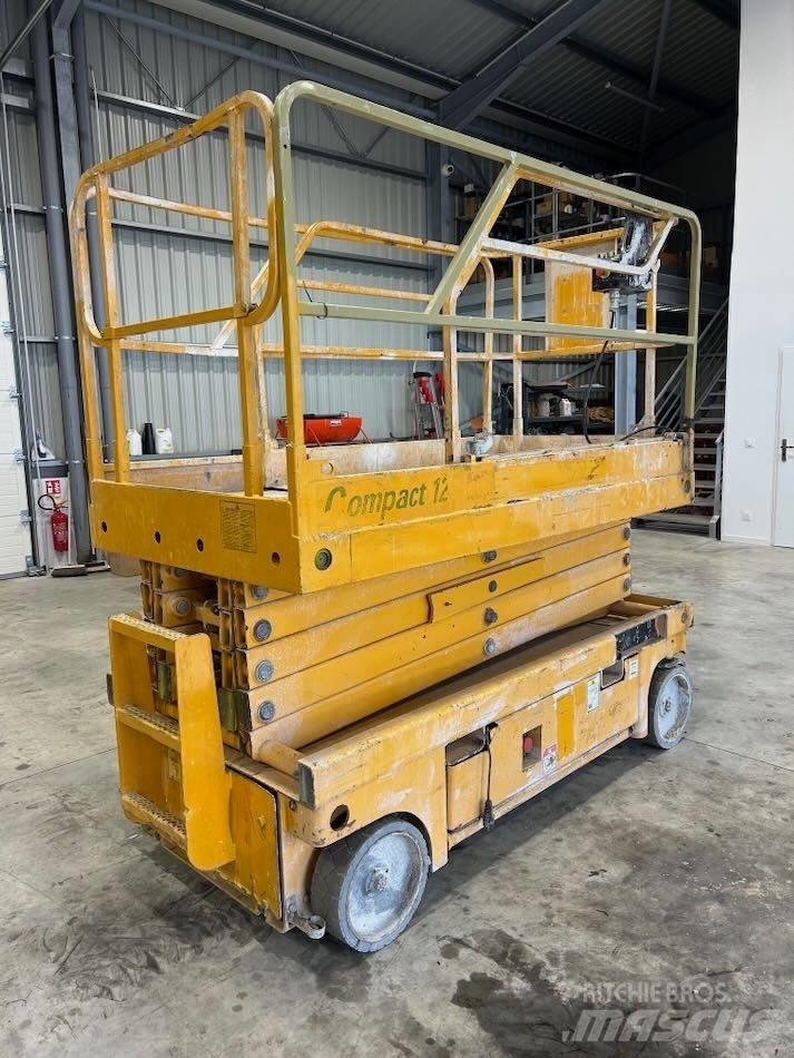 Haulotte Compact 12 Elevadores de tesoura