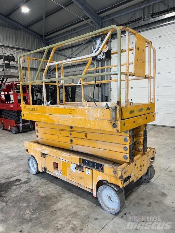 Haulotte Compact 12 Elevadores de tesoura