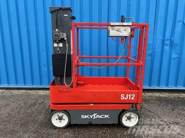 SkyJack SJ 12 Elevadores de tesoura