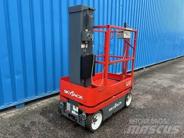 SkyJack SJ 12 Elevadores de tesoura