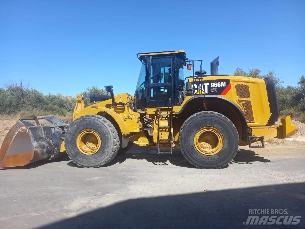 CAT 966 M Carregadeiras de rodas