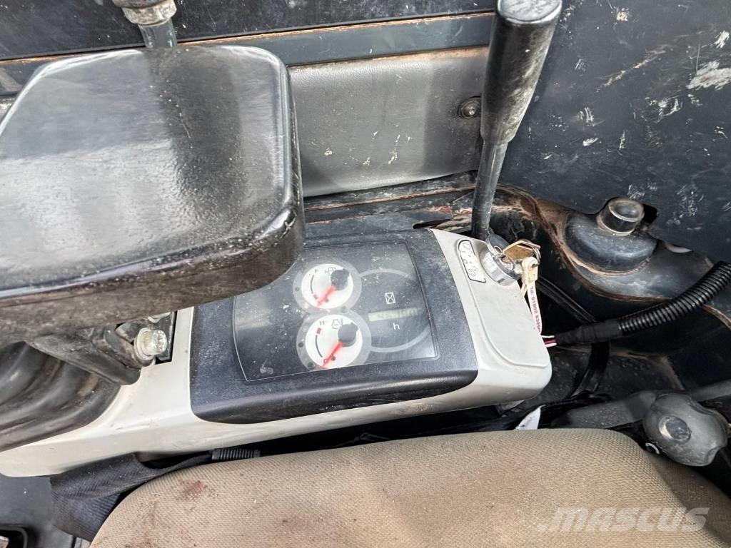 Komatsu PC 26 MR-3 Miniescavadeiras