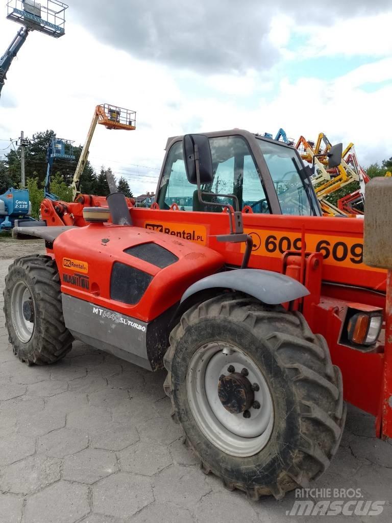Manitou MT 1440 Manipulador telescópico