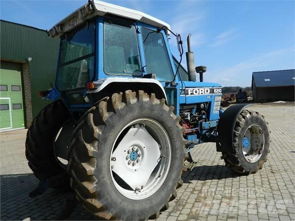 Ford 8210 Tratores Agrícolas usados