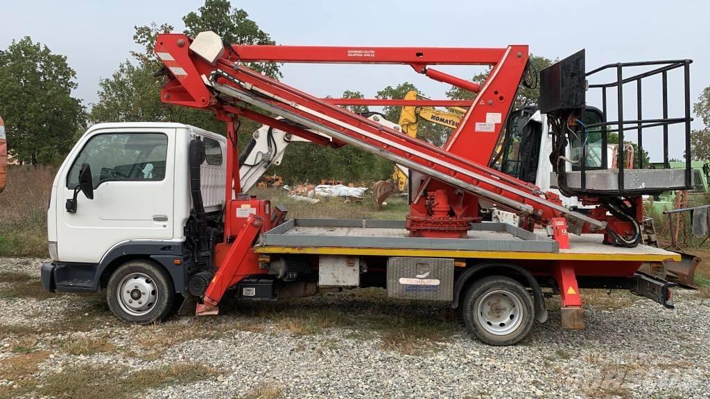 Socage 20.9 Plataformas aéreas montadas em camião