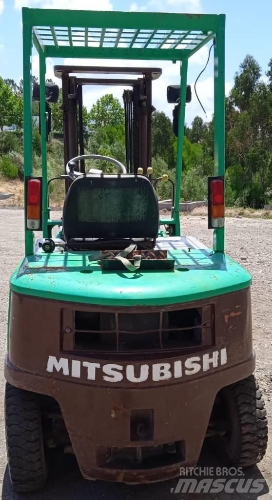 Mitsubishi FG25 Empilhadores a gás