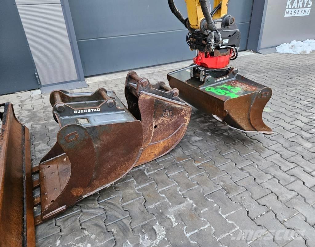 CAT 303.5 E CR Miniescavadeiras