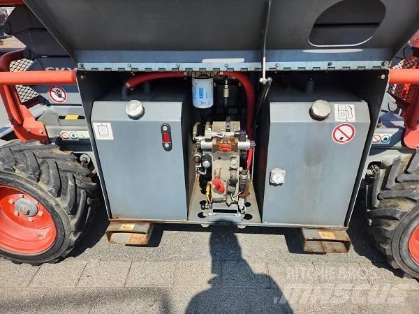 SkyJack SJ 6832 RT Elevadores de tesoura