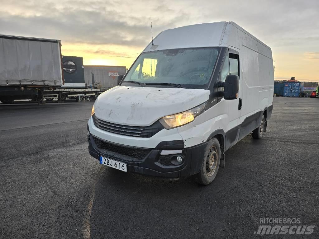 Iveco Daily 35S14 Carrinhas de caixa fechada