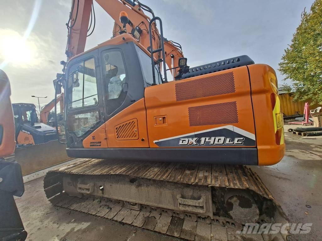 Doosan DX 140 LC Escavadeiras de esteiras
