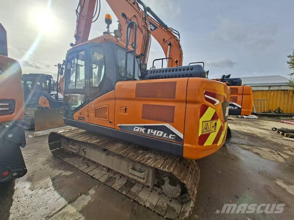 Doosan DX 140 LC Escavadeiras de esteiras