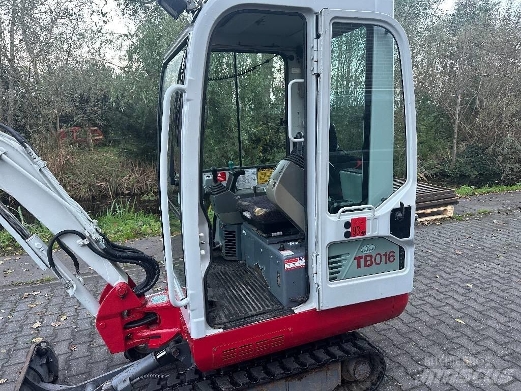 Takeuchi TB 016 Miniescavadeiras