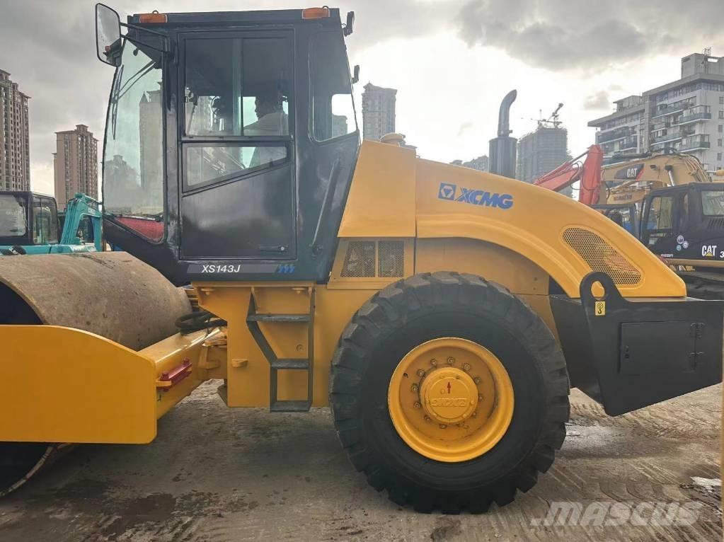 XCMG XS 143 J Cilindros Compactadores monocilíndricos