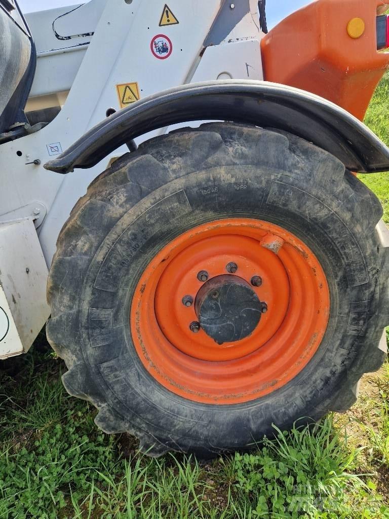 Bobcat T35120 Manipulador telescópico