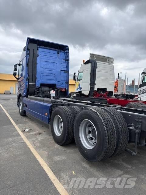 Volvo FH 540 AERO Camiões de chassis e cabine