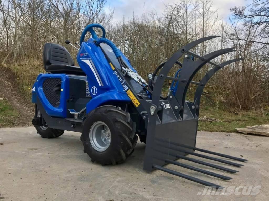 Multione 1.1 Carregadora multifunções