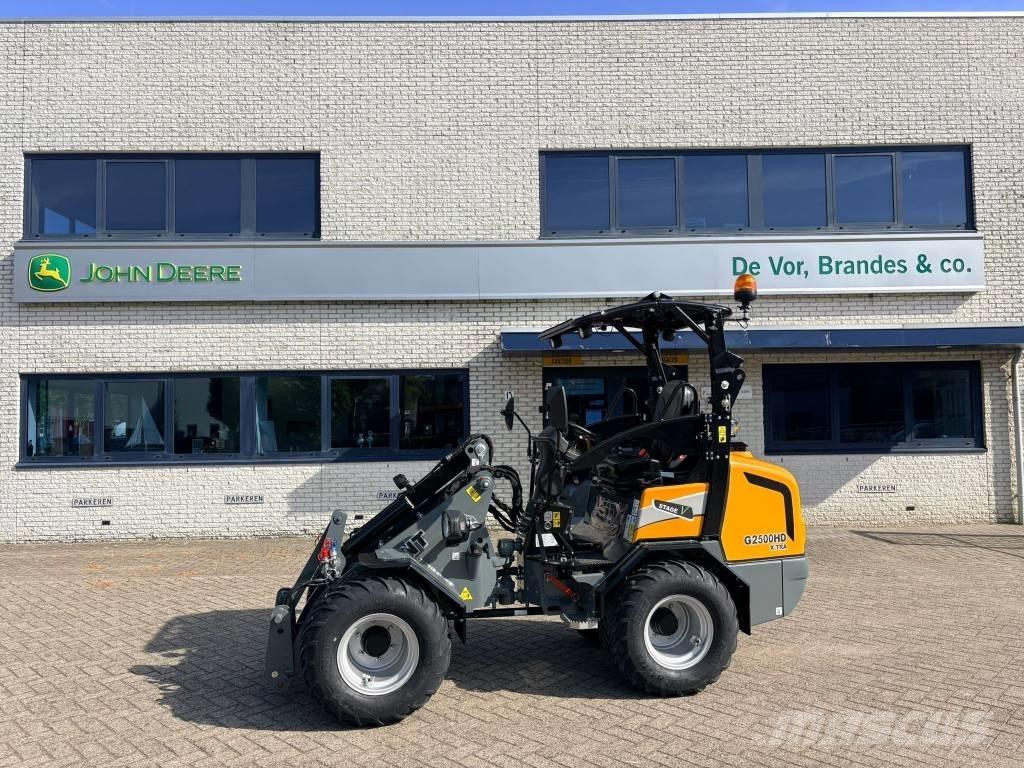 Giant G2500HD Xtra Mini carregadoras