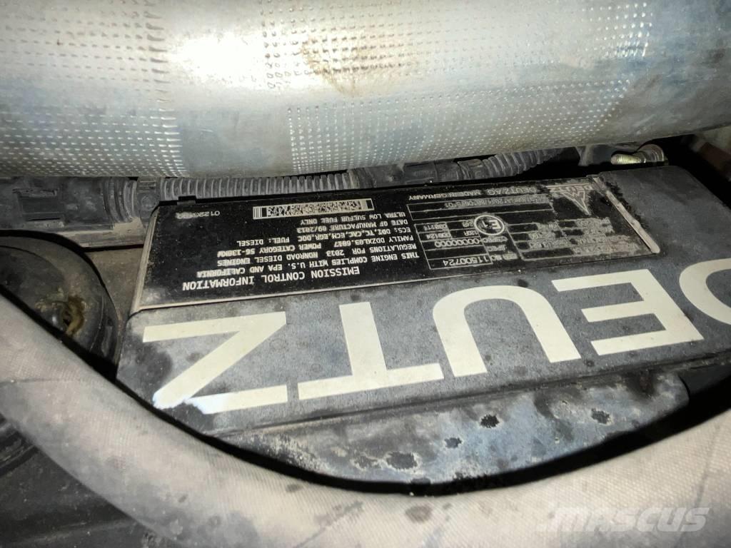 Mecalac 10 MCR Escavadeiras de esteiras