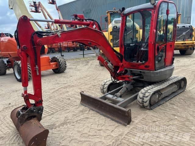JCB 8025 Miniescavadeiras
