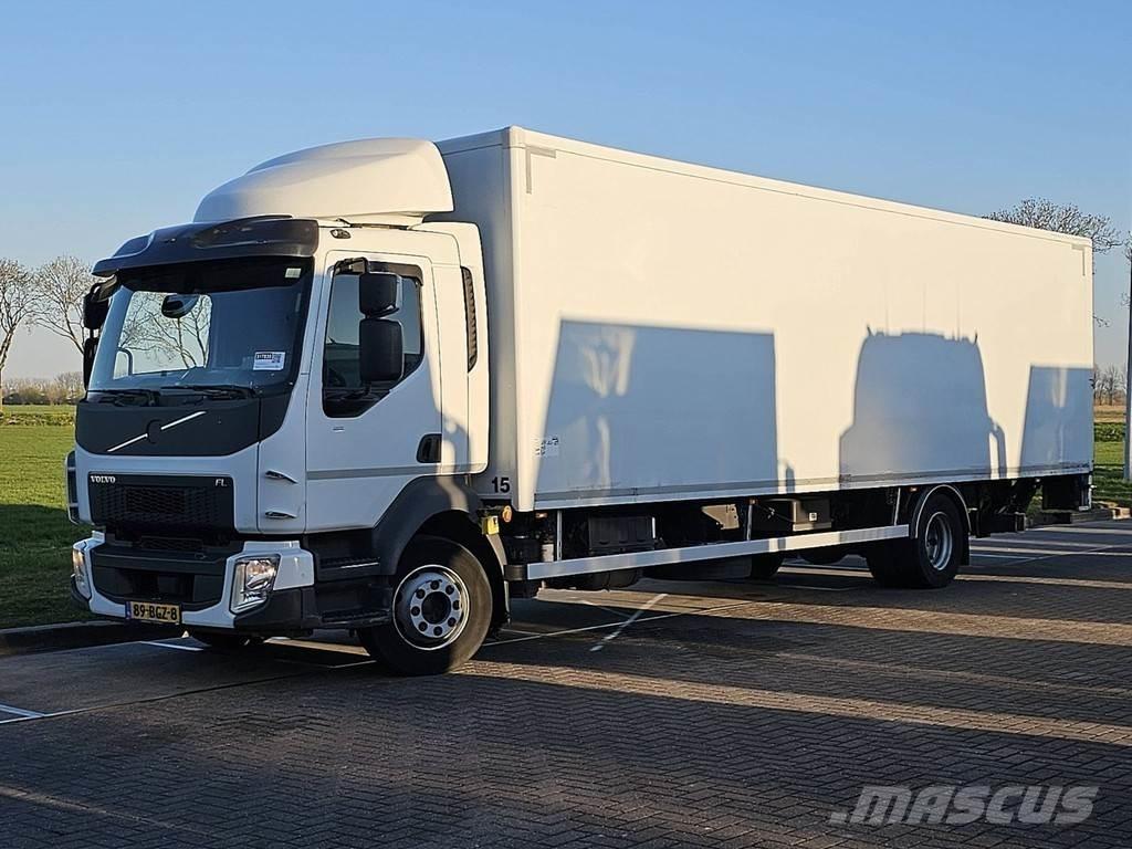 Volvo FL 250.12 Caminhões de caixa fechada
