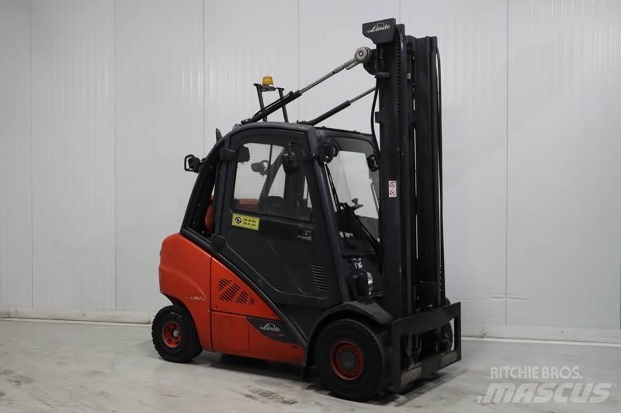 Linde H35T-02 Empilhadores a gás