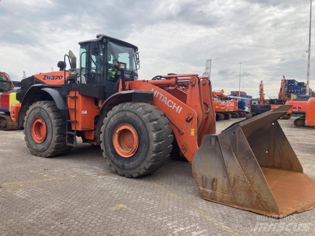 Hitachi ZW370-5B Carregadeiras de rodas