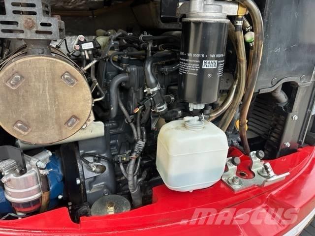 Takeuchi TB 257 FR Miniescavadeiras