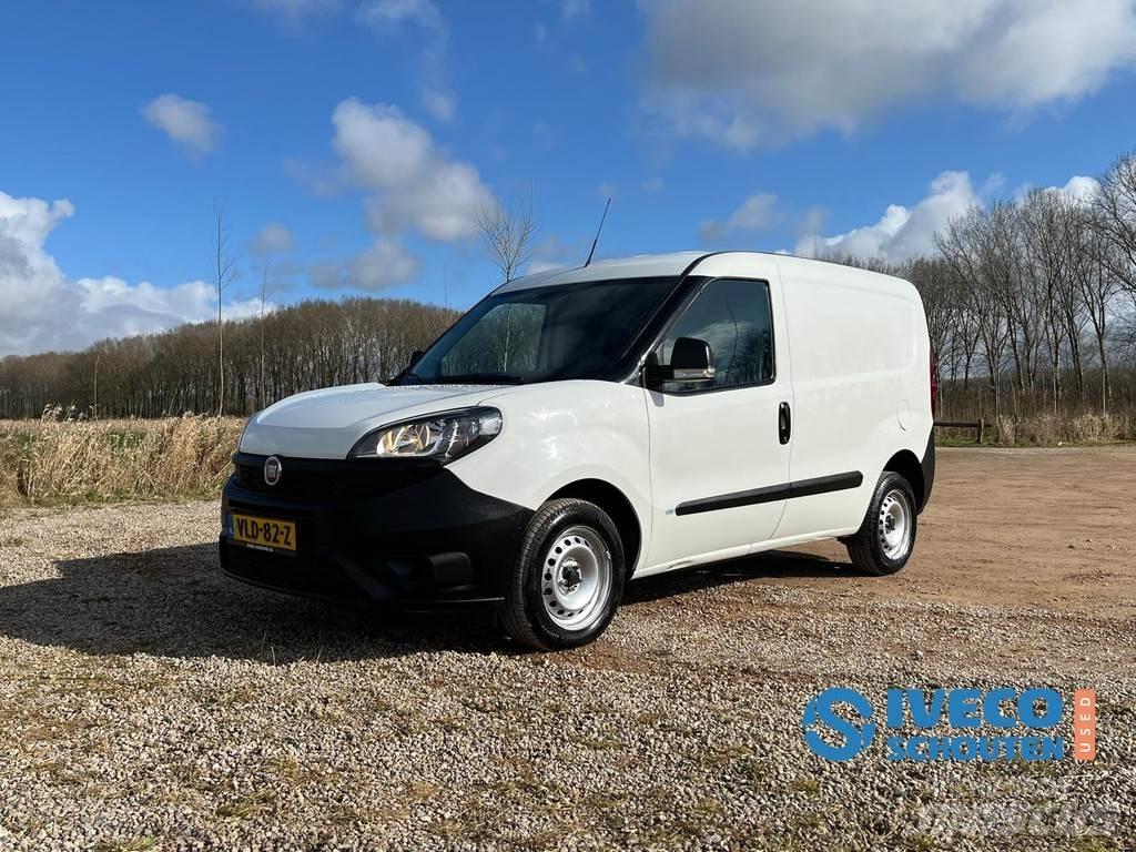 Fiat Doblò Cargo Carrinhas de caixa fechada