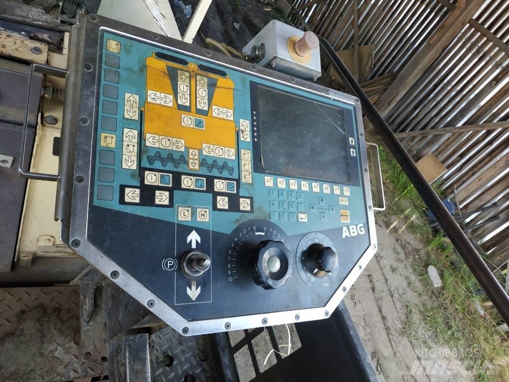 ABG Titan 125 Espalhadoras de asfalto