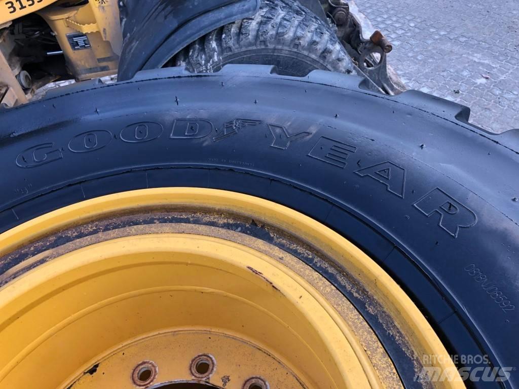 Goodyear 750/65R25 Pneus