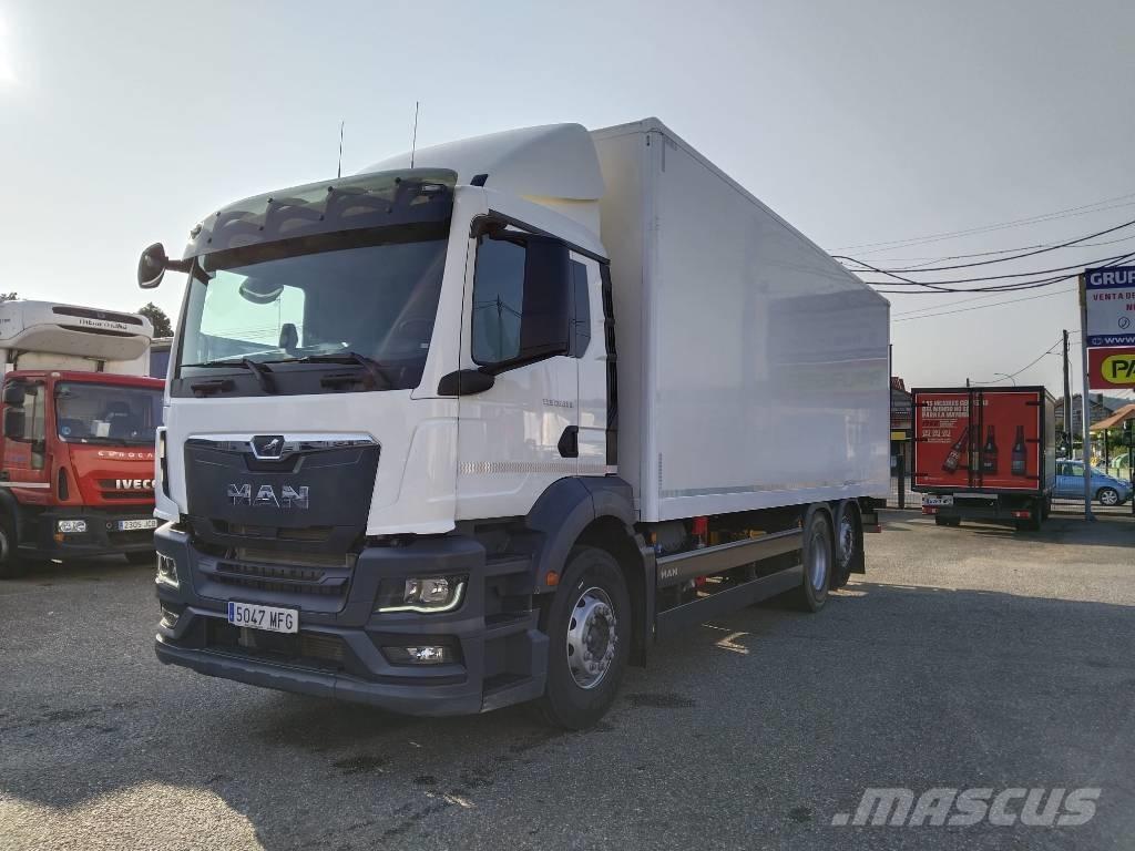 MAN TGS 26.360 Caminhões de caixa fechada
