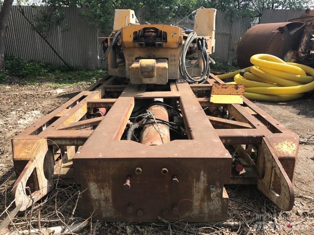 Sennebogen BS 670 Escavadoras reboque