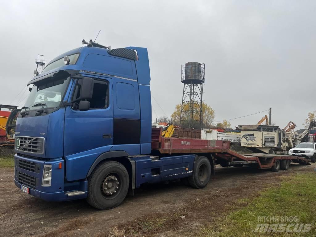 Volvo FH 12 460 Caminhões de caixa fechada