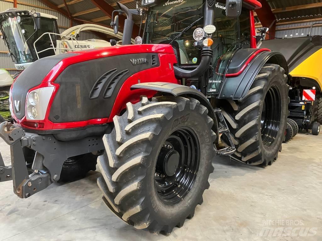Valtra T 153 HT Tratores Agrícolas usados