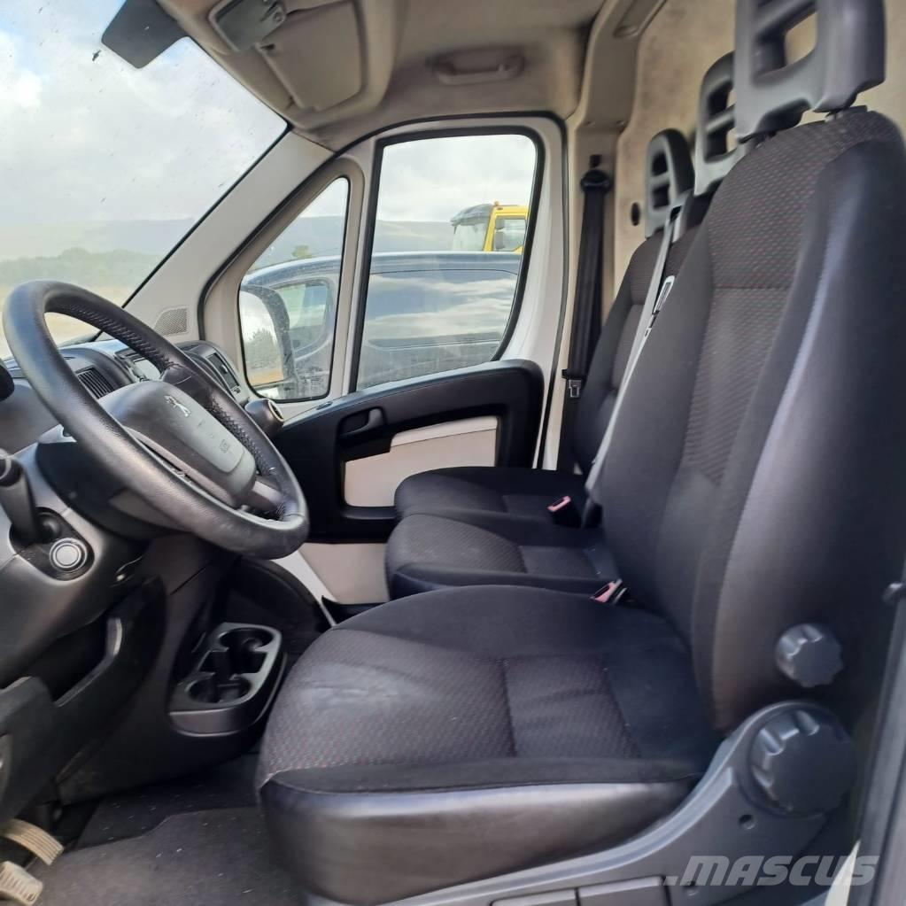 Peugeot Boxer Pick up de caixa aberta