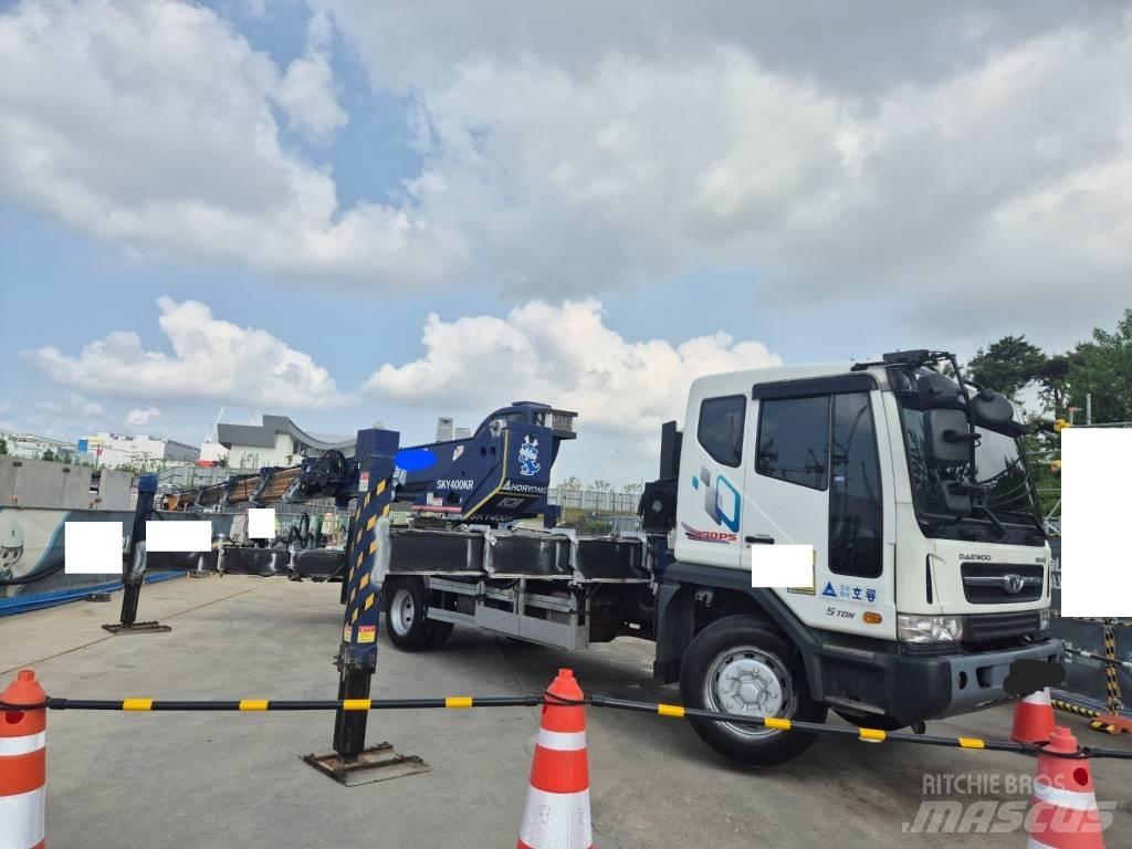Horyong MR400A Plataformas aéreas montadas em camião