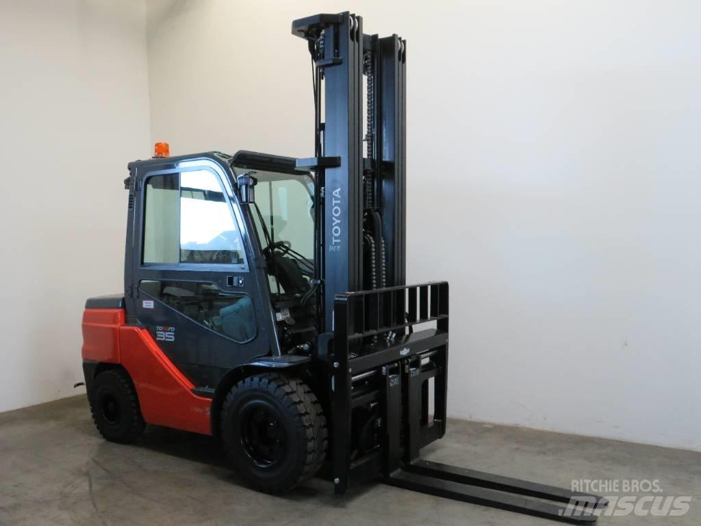 Toyota 8 FDJF 35 Empilhadores Diesel