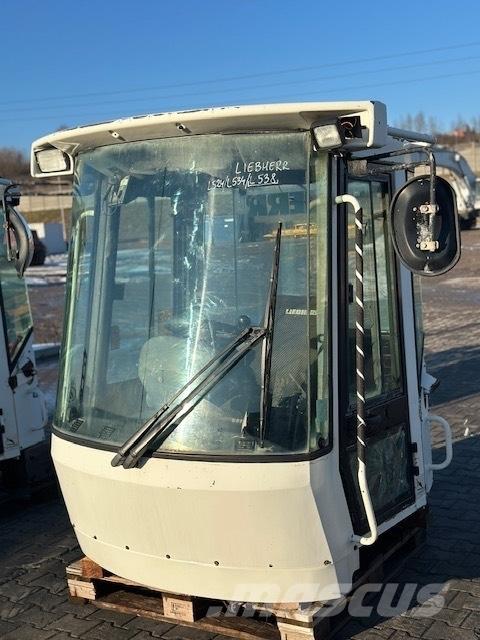 Liebherr L 538 CAB Cabina