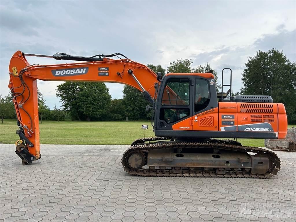 Doosan DX225LC-5 Escavadeiras de esteiras
