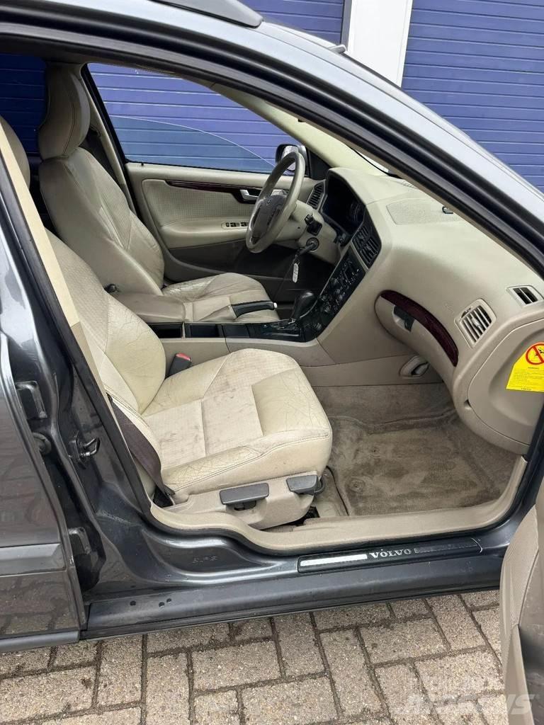Volvo V70 V70 Automóvel