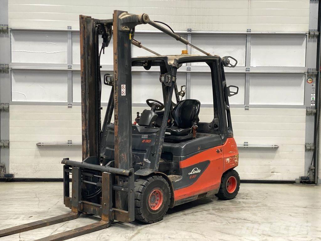 Linde E30-01 Empilhadores eléctricos