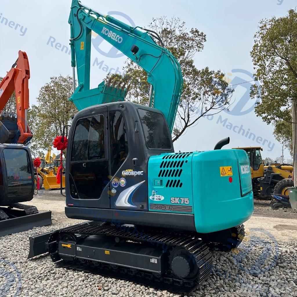 Kobelco SK75 Escavadeiras de esteiras