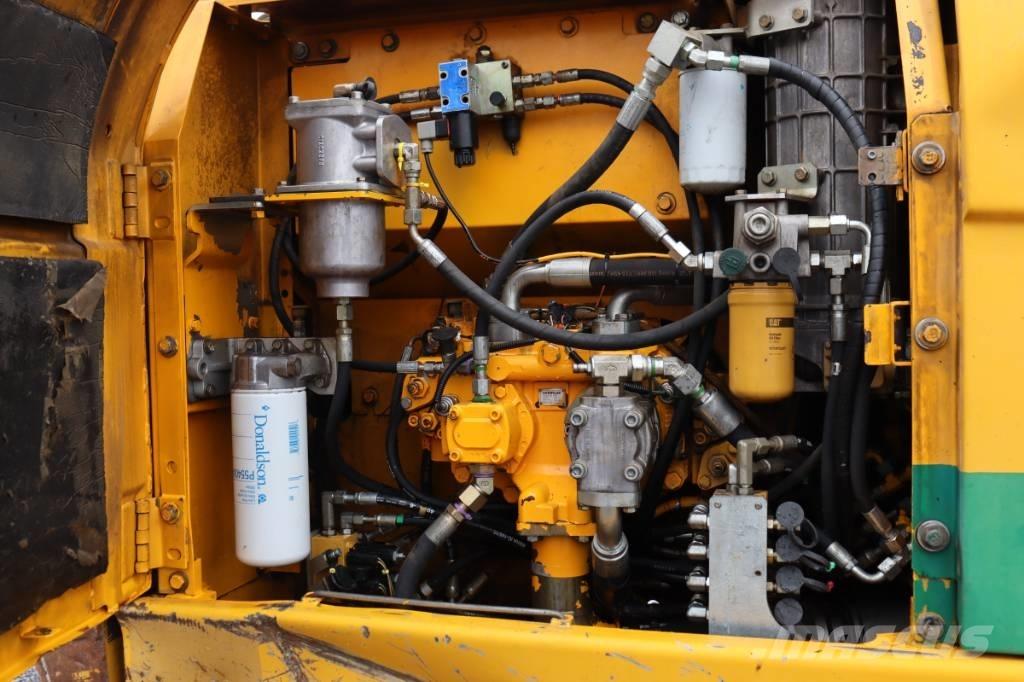 CAT 323 D Escavadeiras de esteiras