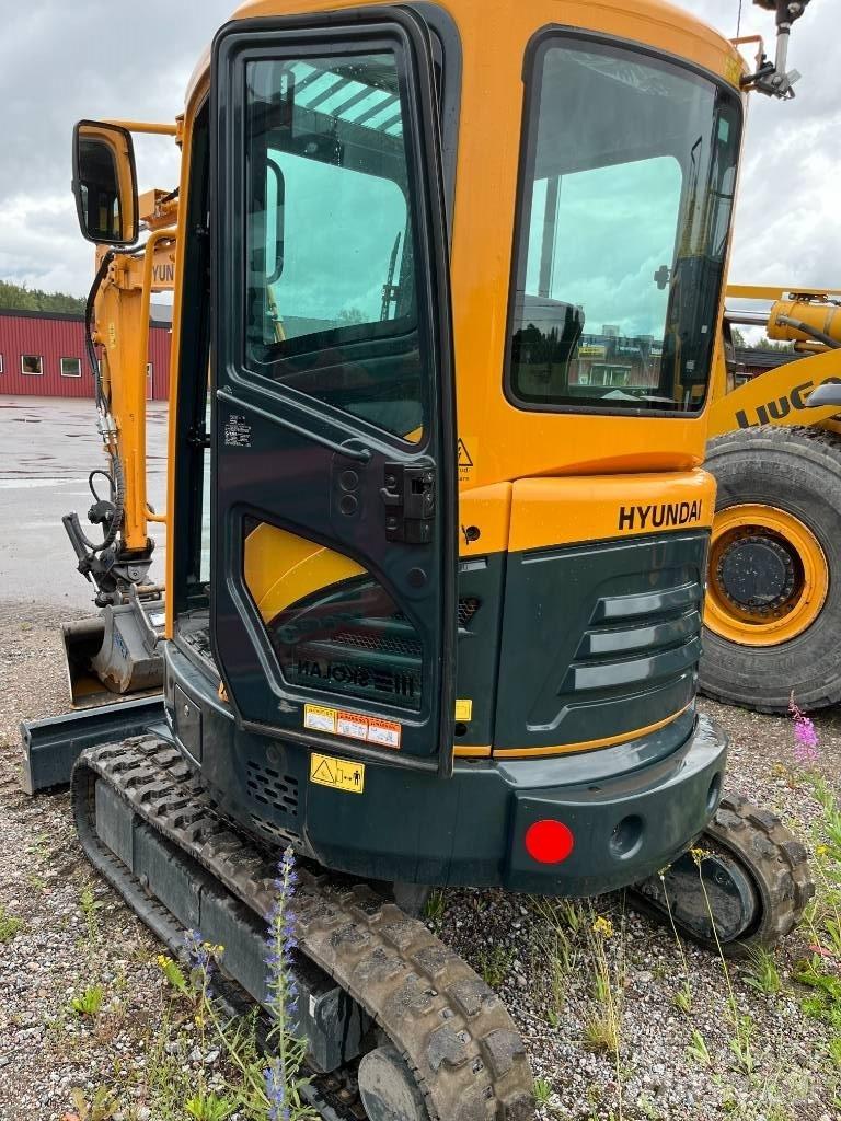 Hyundai R25Z-9 AK Miniescavadeiras