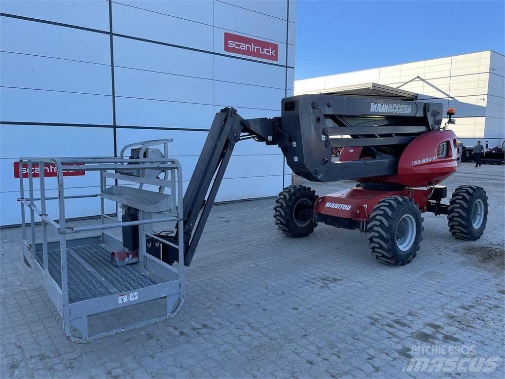 Manitou 160ATJ+ RC Elevadores braços articulados