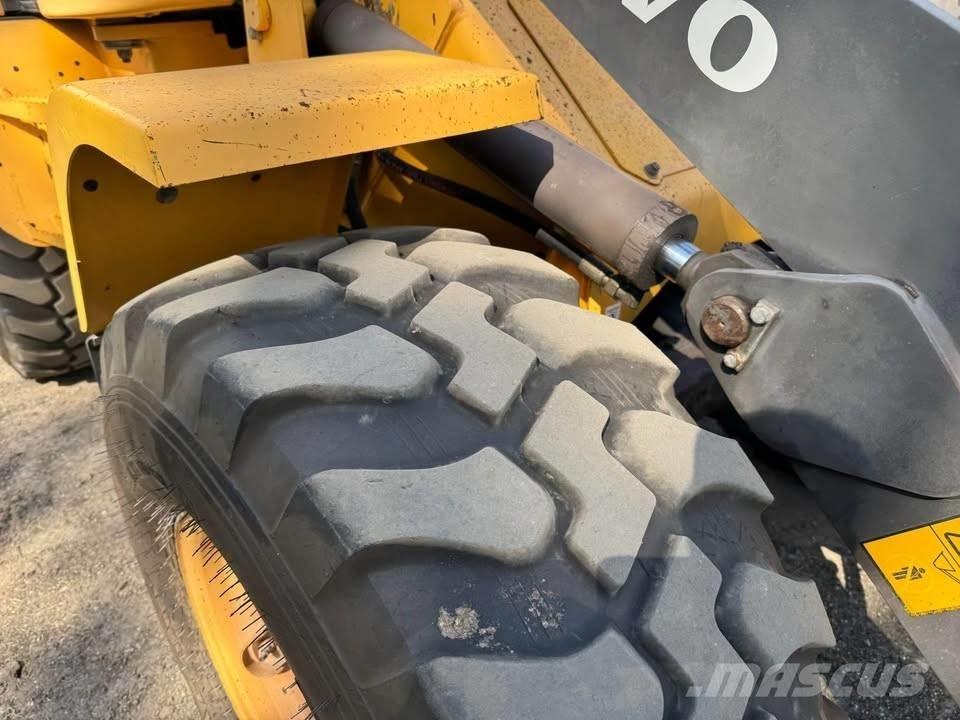 Volvo L 30 G Carregadeiras de rodas