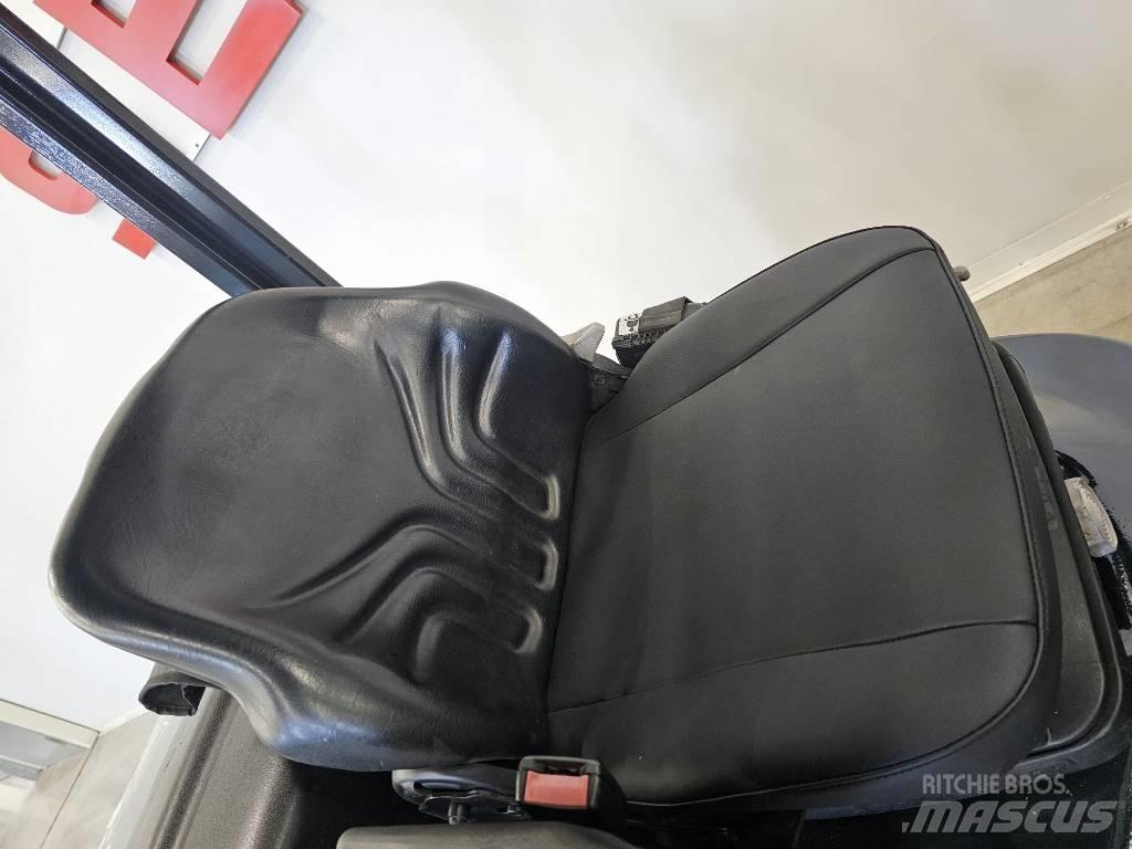 Linde 10560- H18T Empilhadores a gás