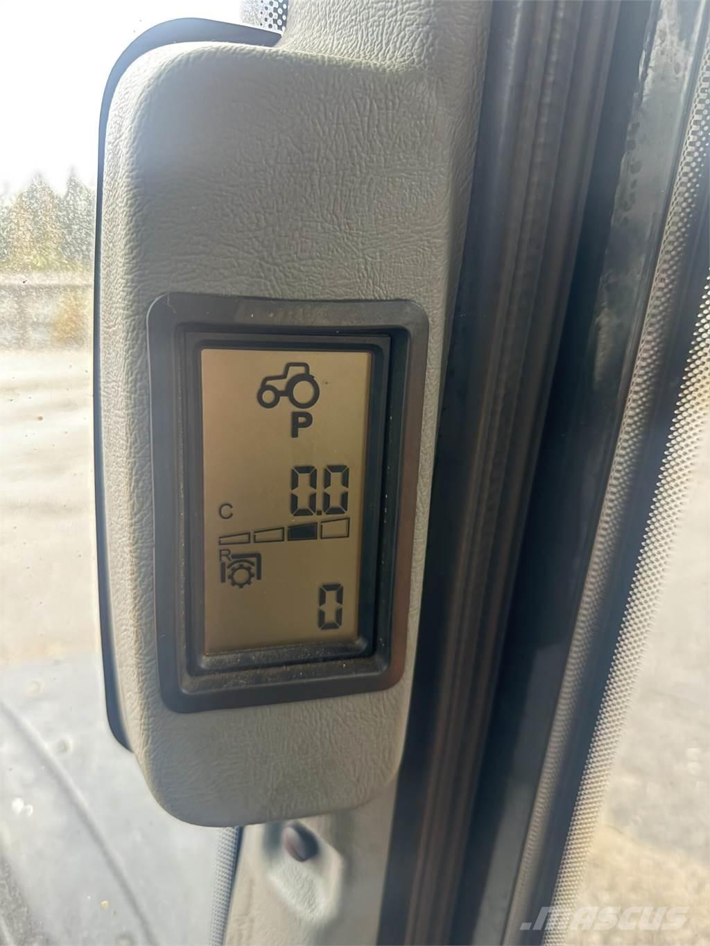 Valtra N142 Tratores Agrícolas usados