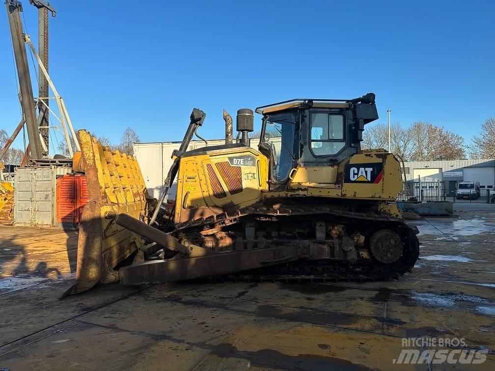 CAT D7E Dozers - Tratores rastos